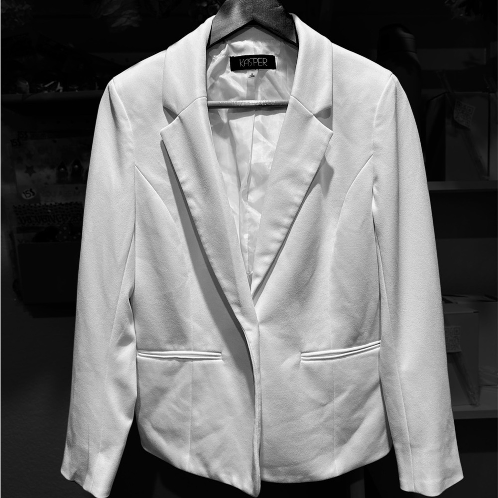 Kasper Classic Ivory Blazer